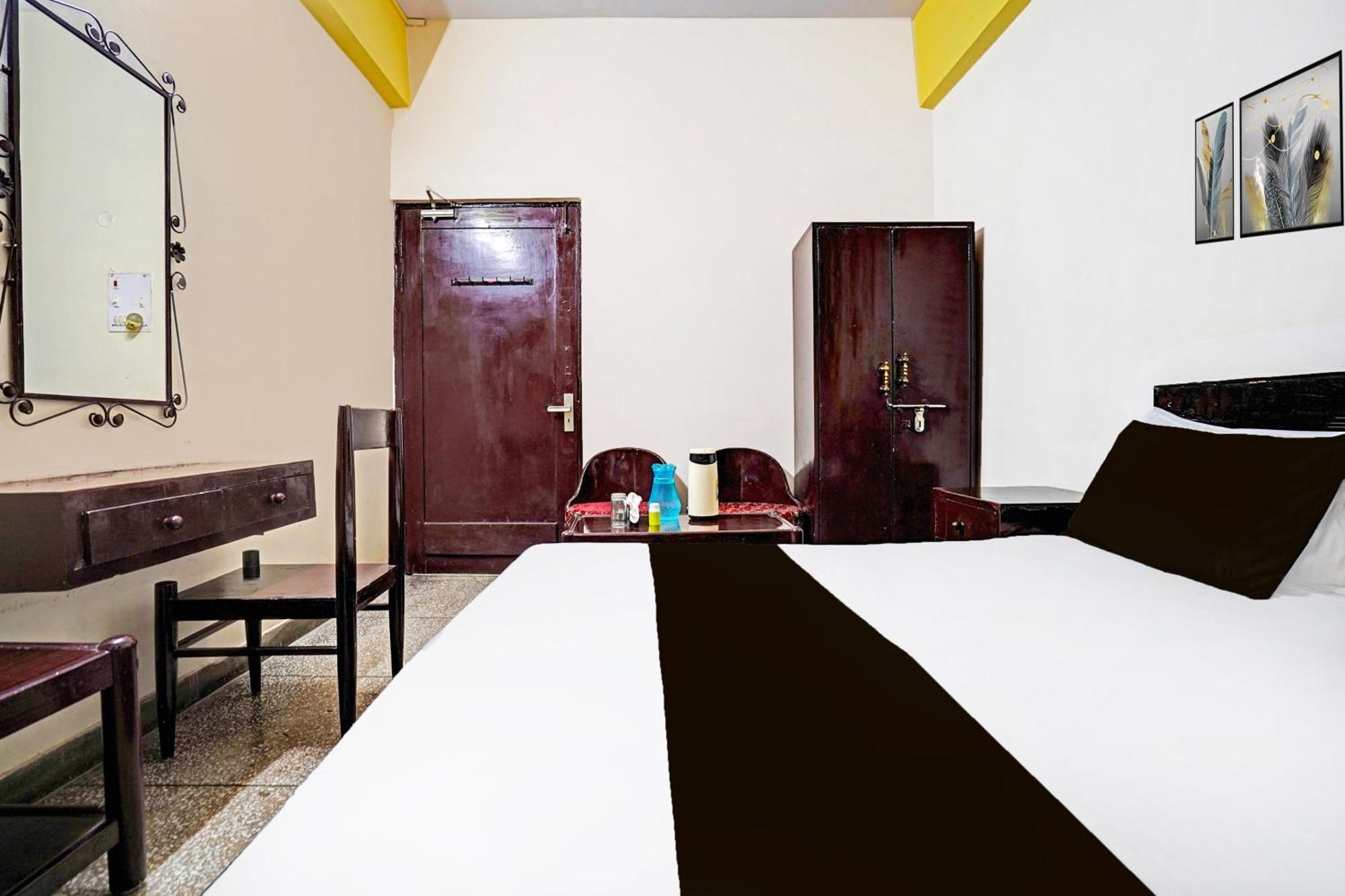 Hotel O Raj Mahal Kanpur Bagian luar foto