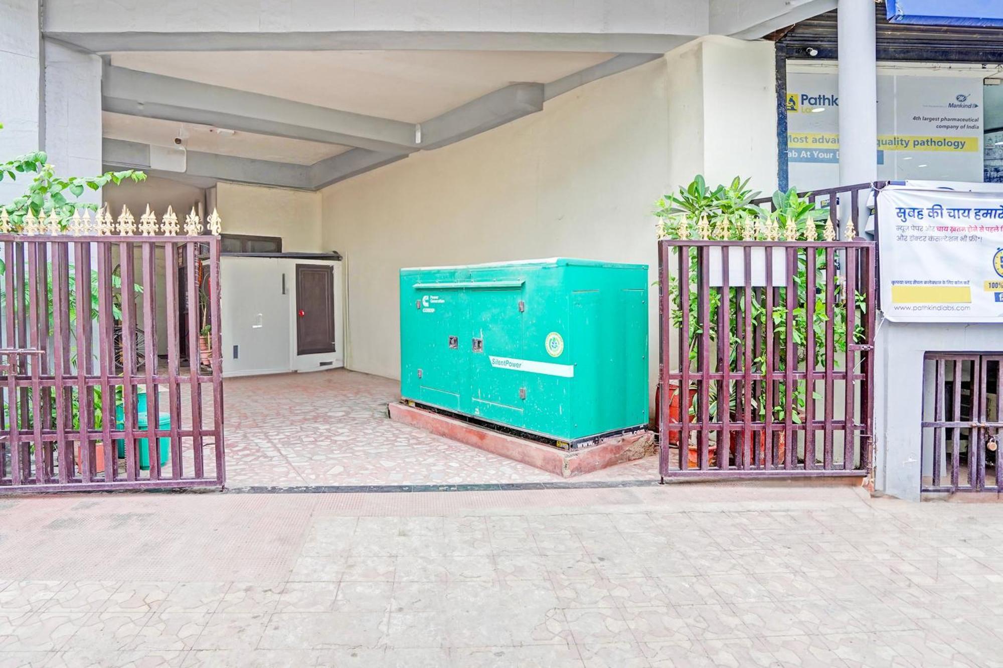 Hotel O Raj Mahal Kanpur Bagian luar foto