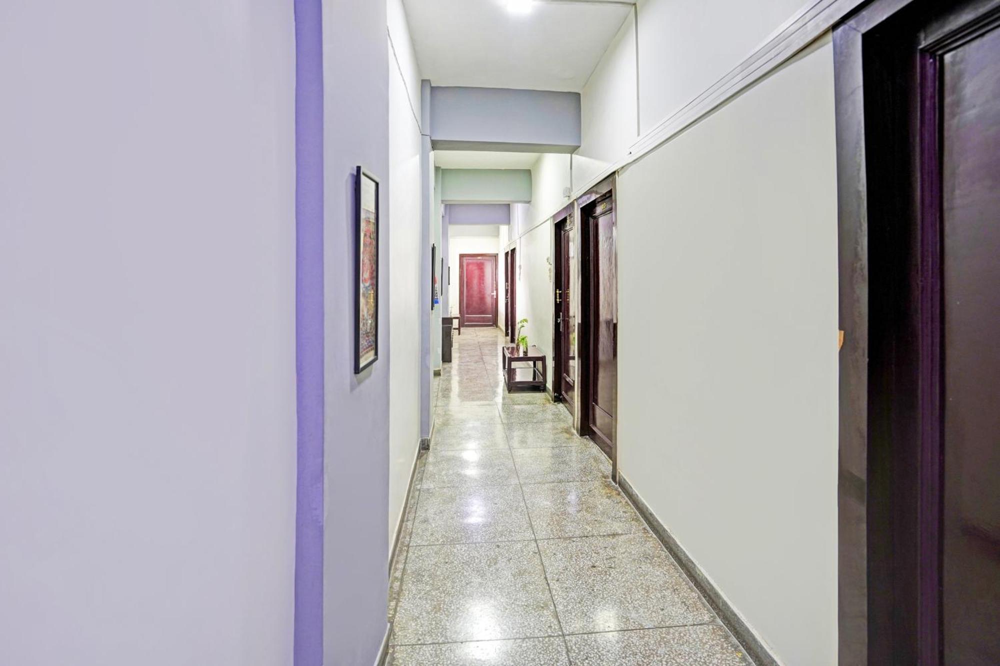 Hotel O Raj Mahal Kanpur Bagian luar foto